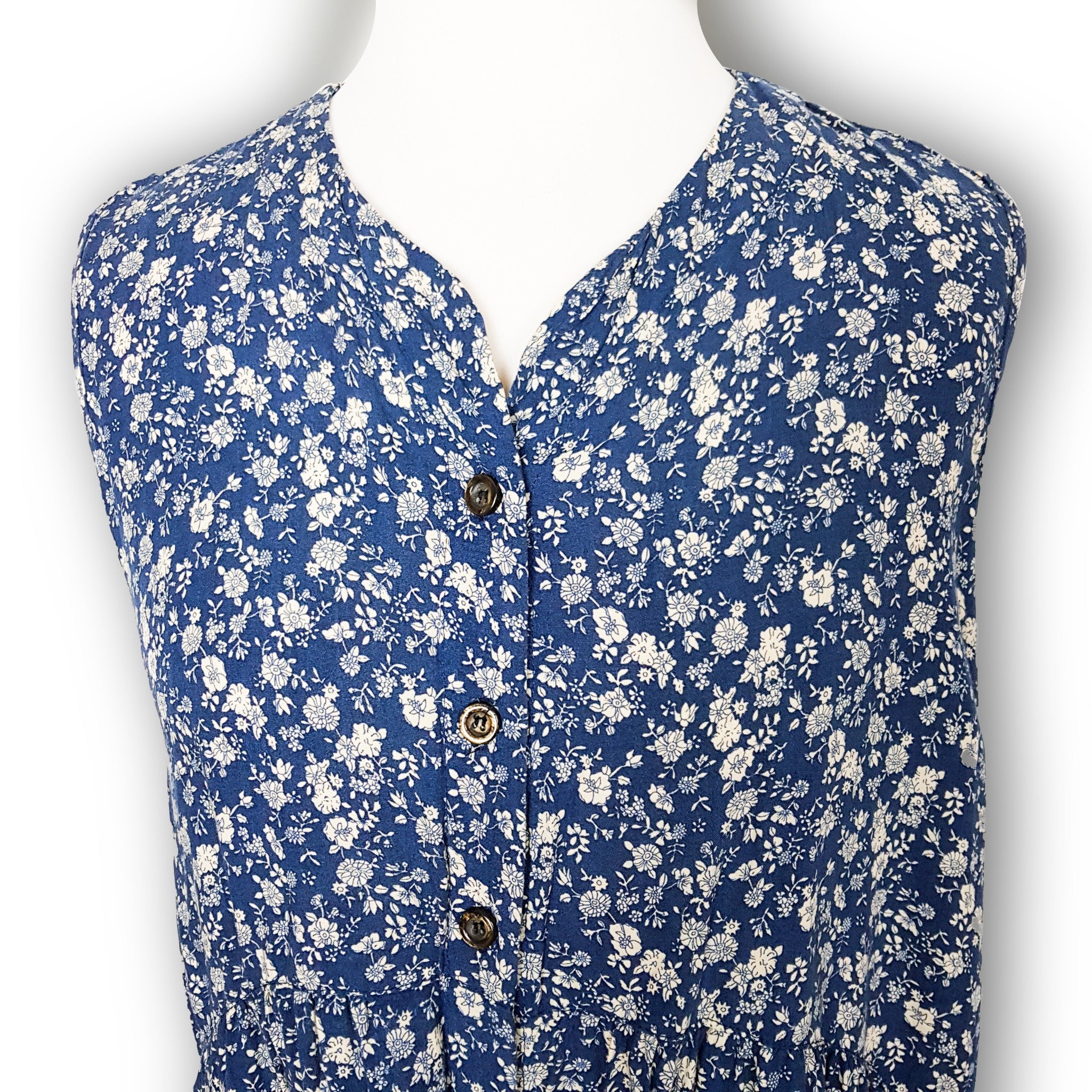 Casual Blue Beige Floral Sleeveless Button Down Women's Long Blouse Collared Top
