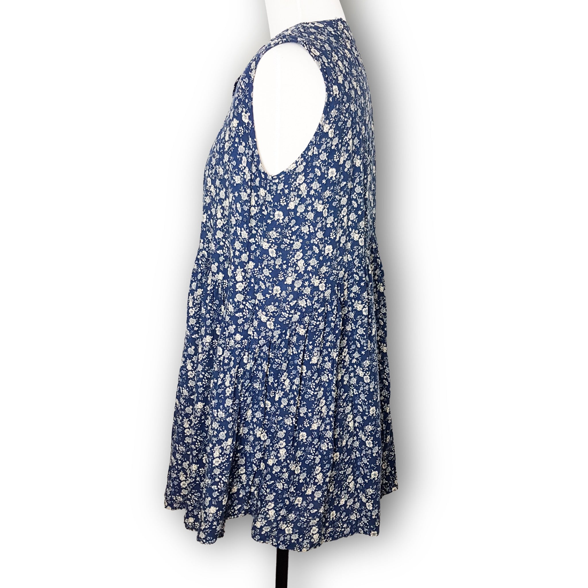 Casual Blue Beige Floral Sleeveless Button Down Women's Long Blouse Collared Top