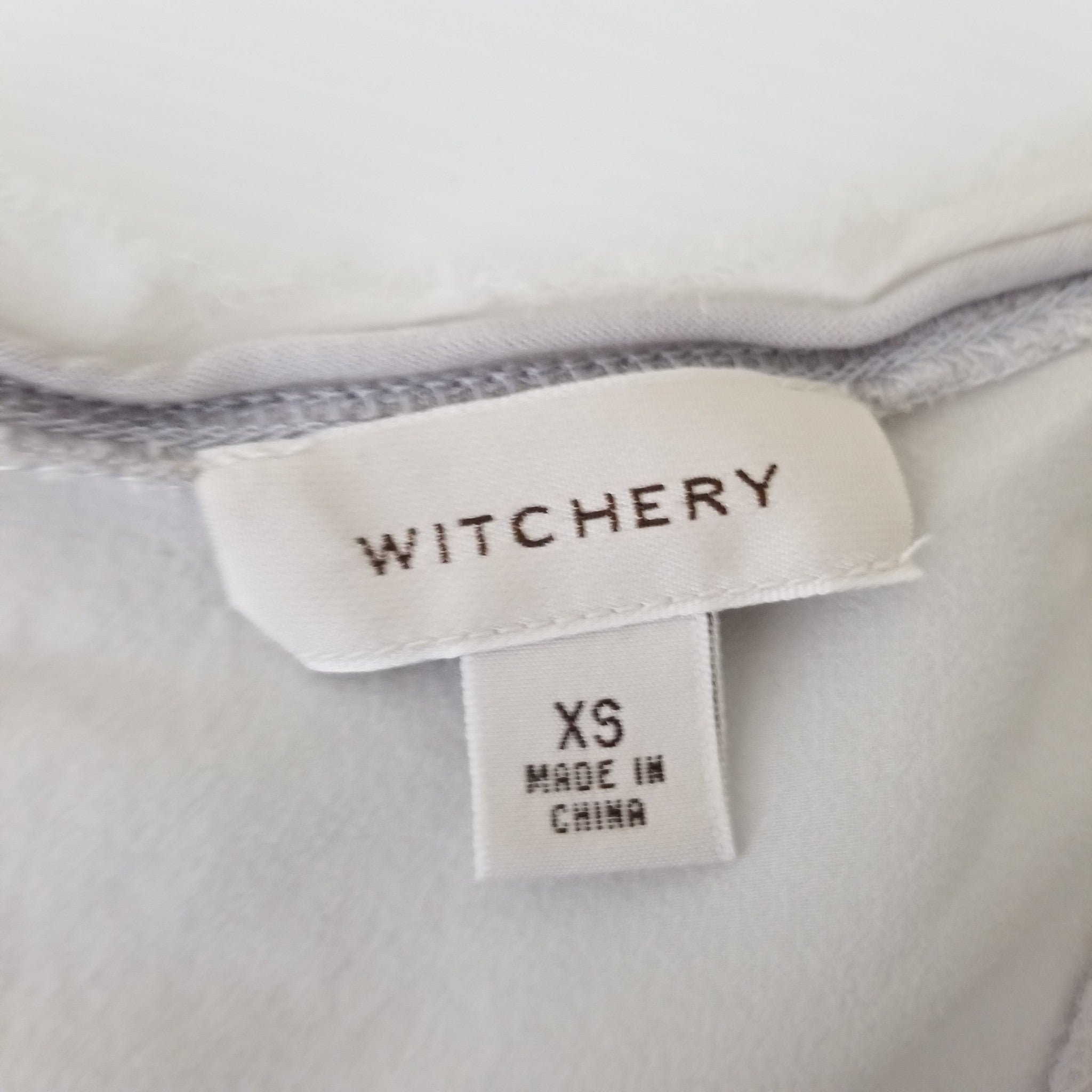 Witchery Women's Light Grey Silk Blouse Top Batwing Cap Sleeves Relaxed Fit XS 6
