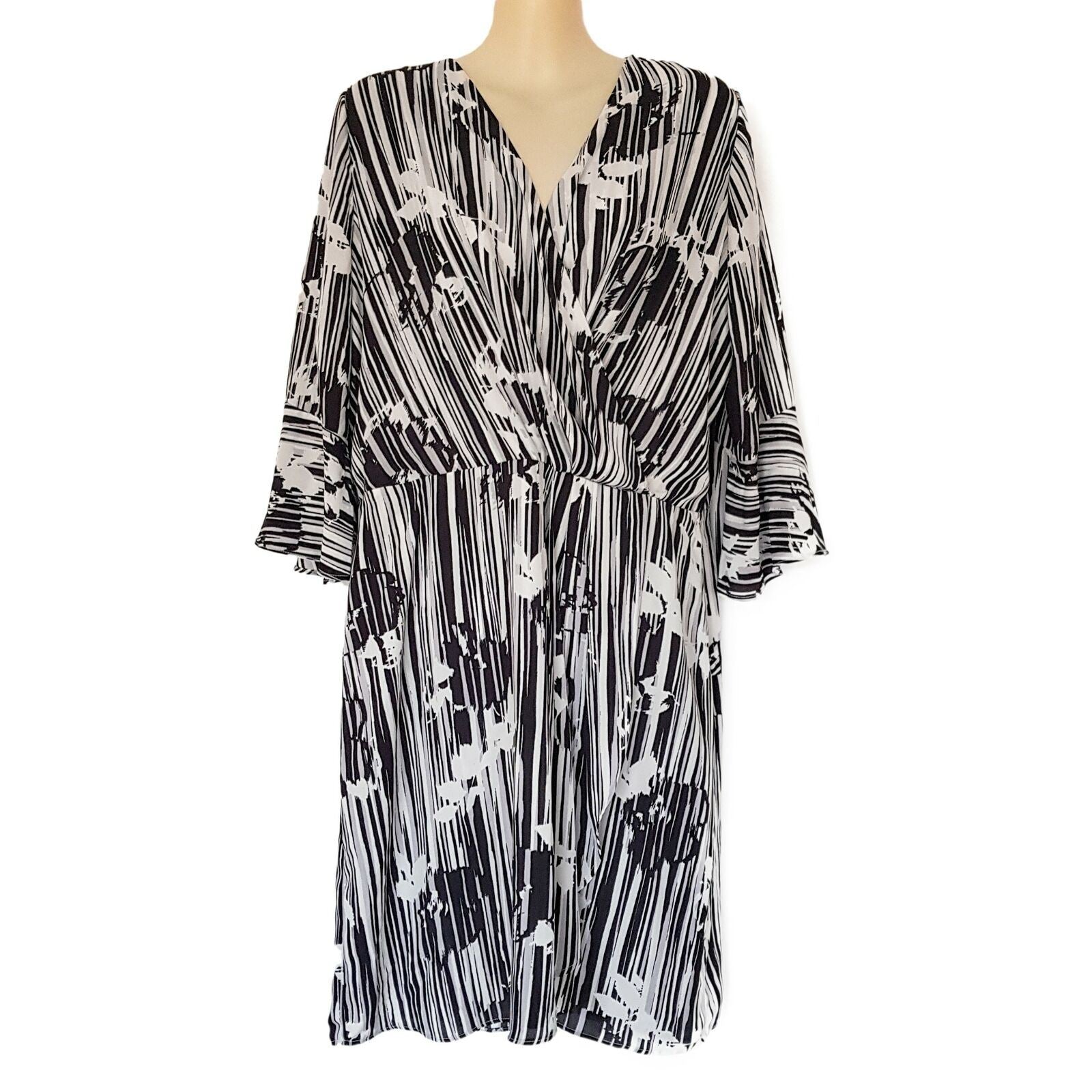 KATIES Story K Artisan Chic Women's V-Neck Maxi Dress Black White Floral Stripe