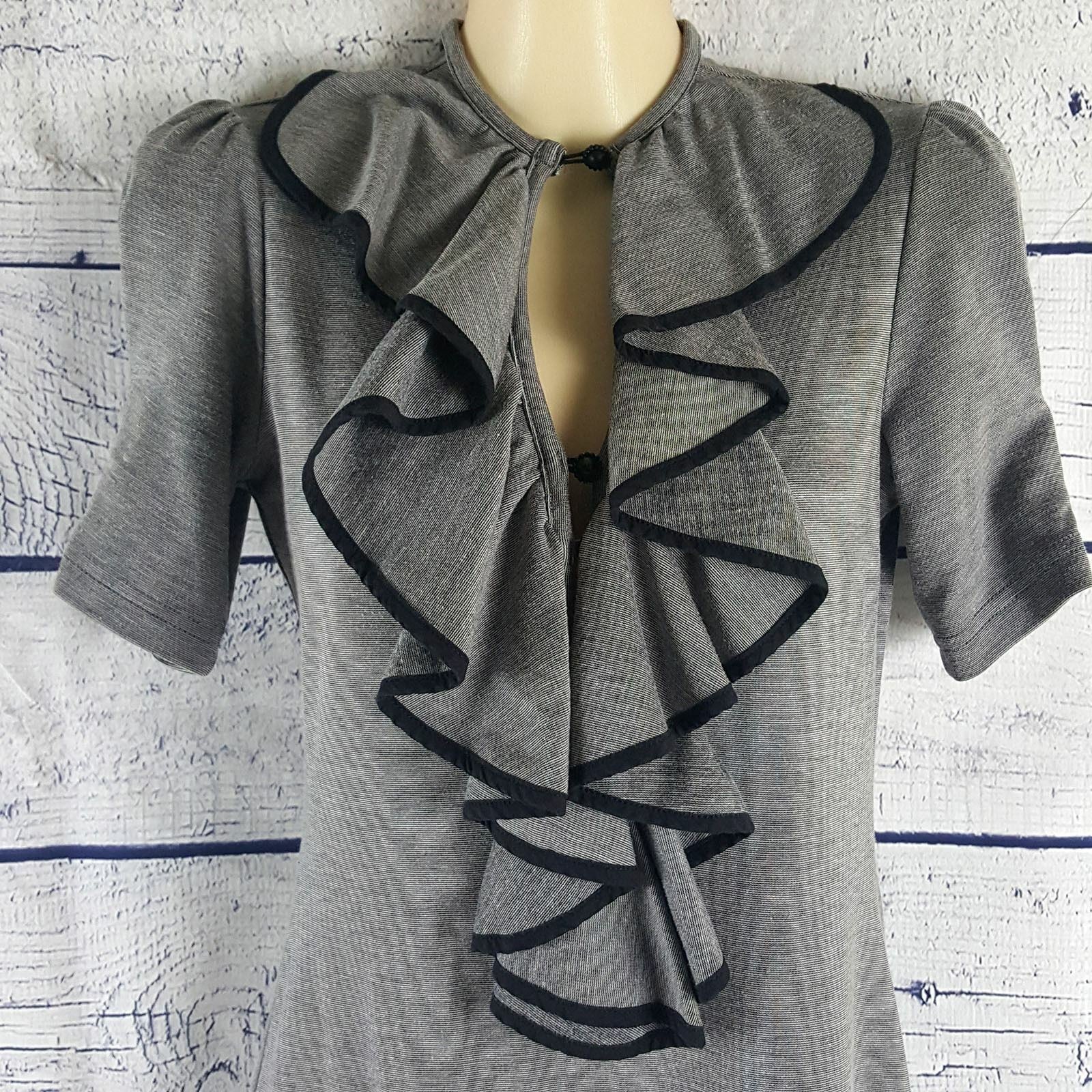REVIEW Women's Grey Keyhole Neckline Short Sleeve Dress Fashion Corporate Attire