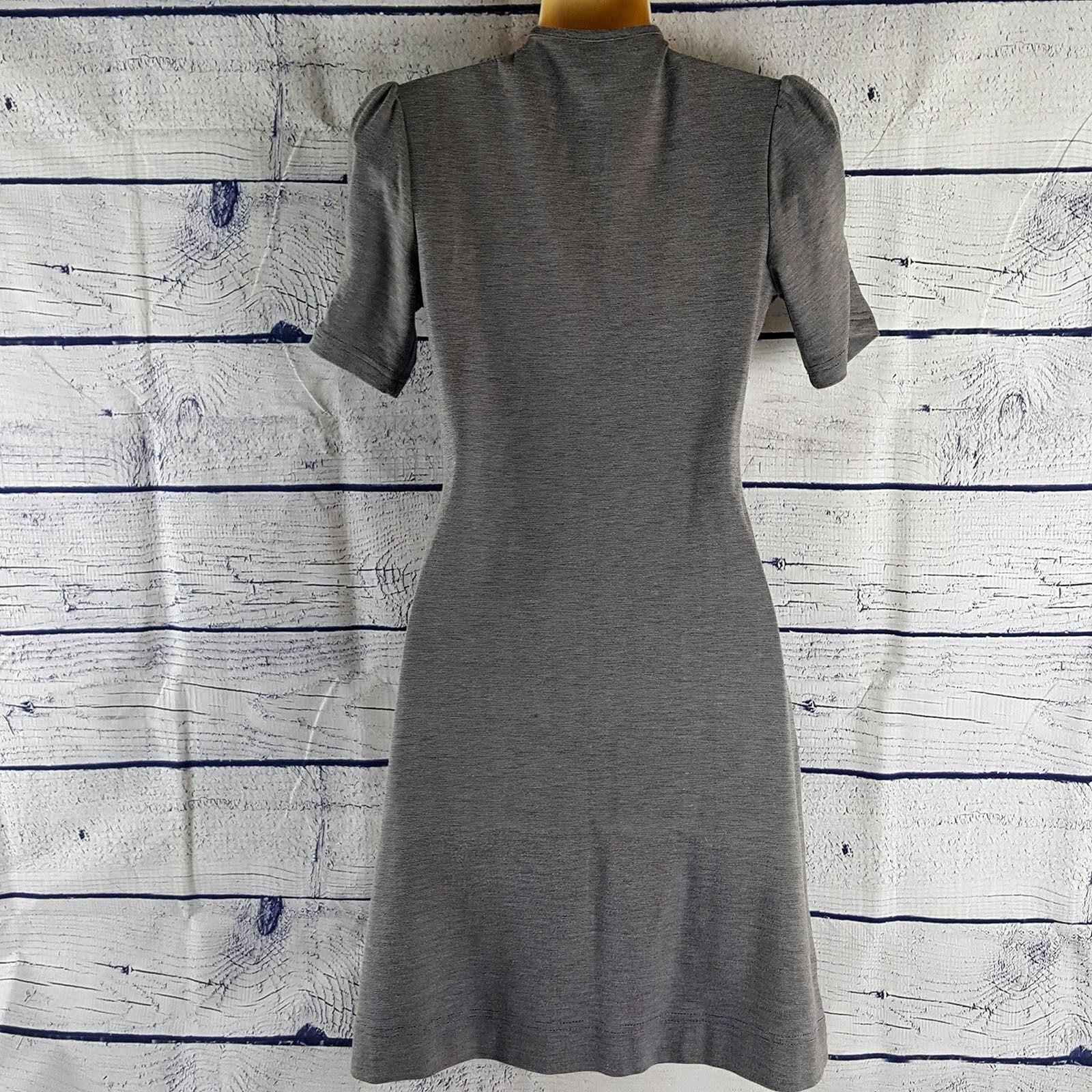 REVIEW Women's Grey Keyhole Neckline Short Sleeve Dress Fashion Corporate Attire