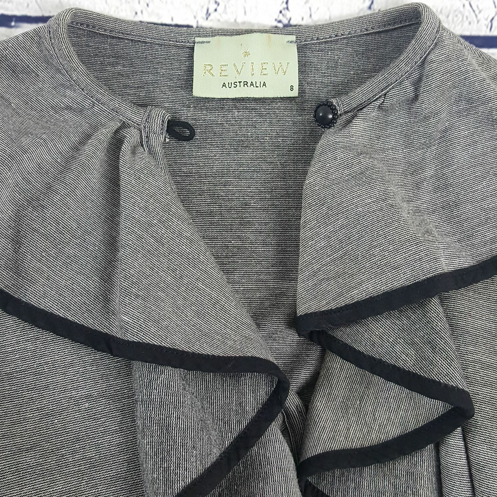 REVIEW Women's Grey Keyhole Neckline Short Sleeve Dress Fashion Corporate Attire