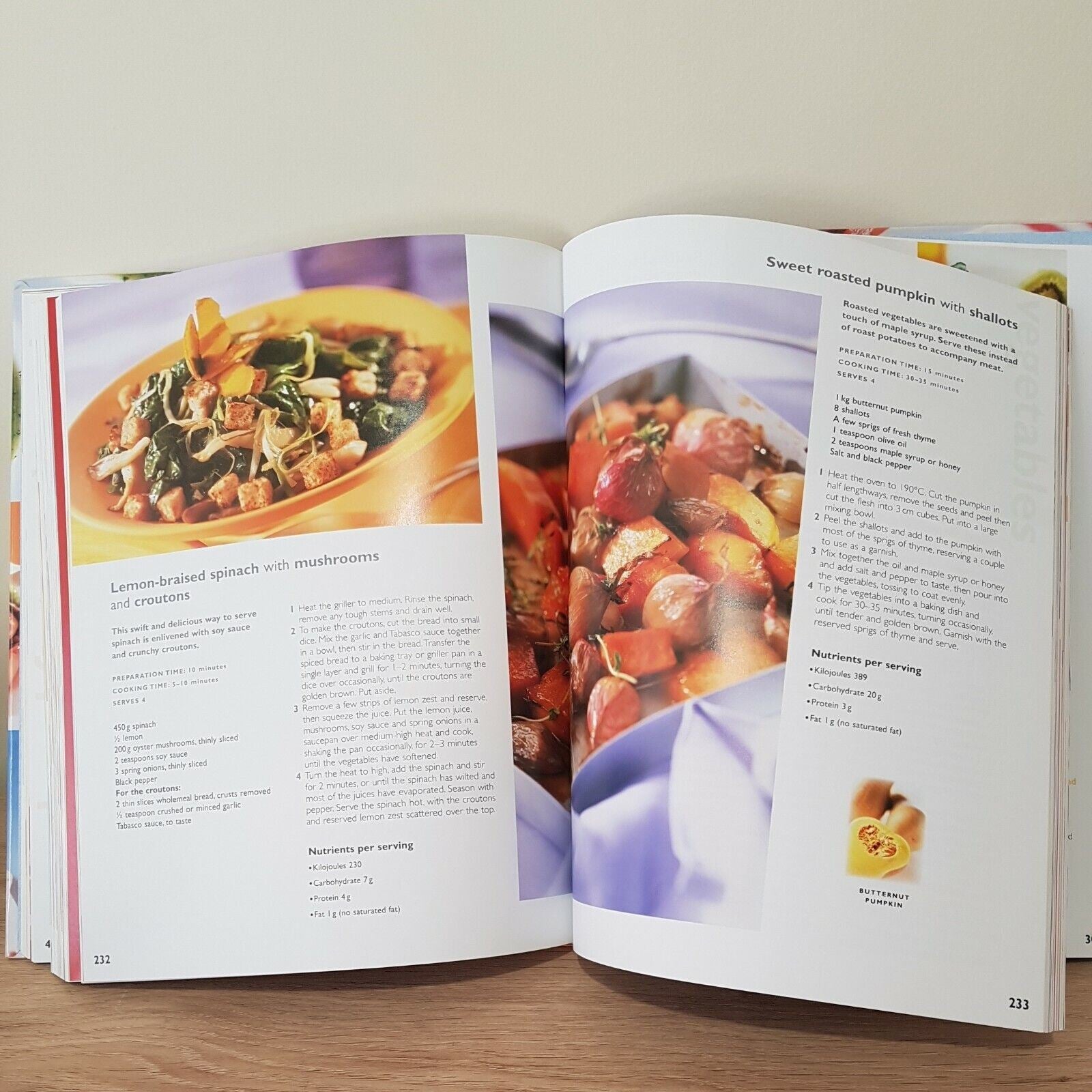 Reader's Digest Low Fat No Fat Cookbook 250 Recipes 320 pages Dieting Cookbook