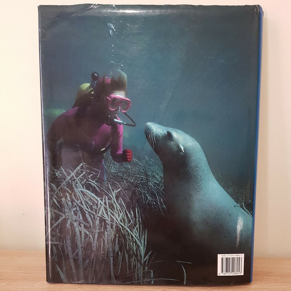 Australia's Underwater Wilderness by Hughes Roland - Book - Hard Cover