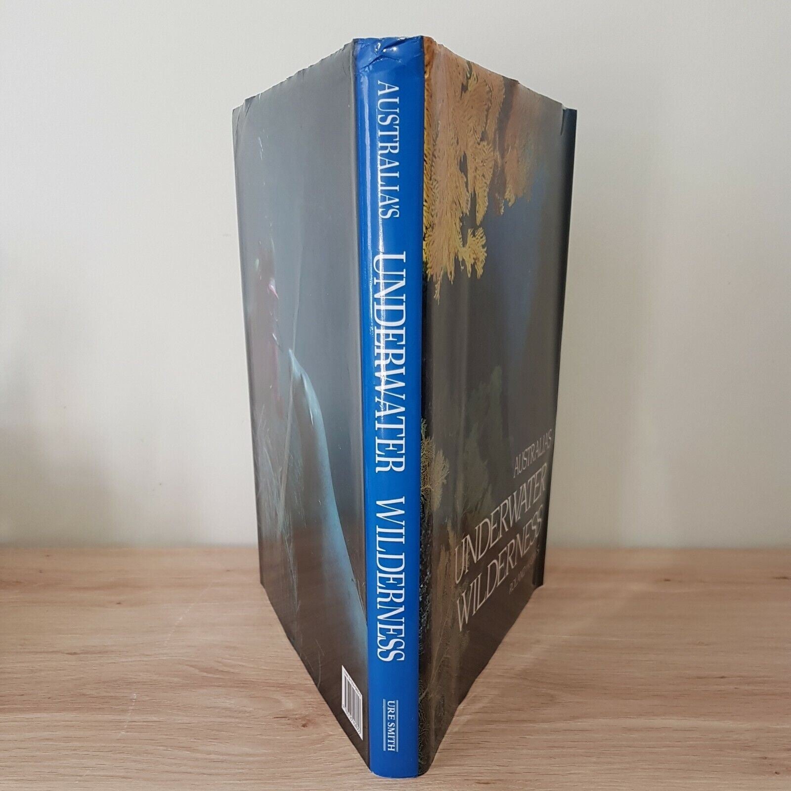 Australia's Underwater Wilderness by Hughes Roland - Book - Hard Cover