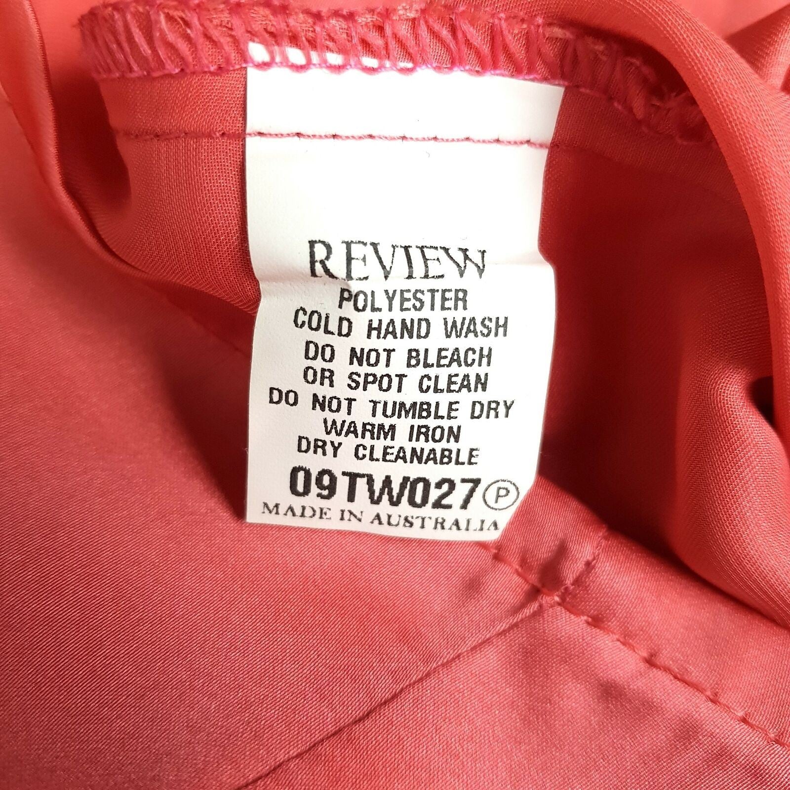 BNWT REVIEW Yoko Obi Coral Pink Satin Women's Button Down Sleeveless Blouse Top
