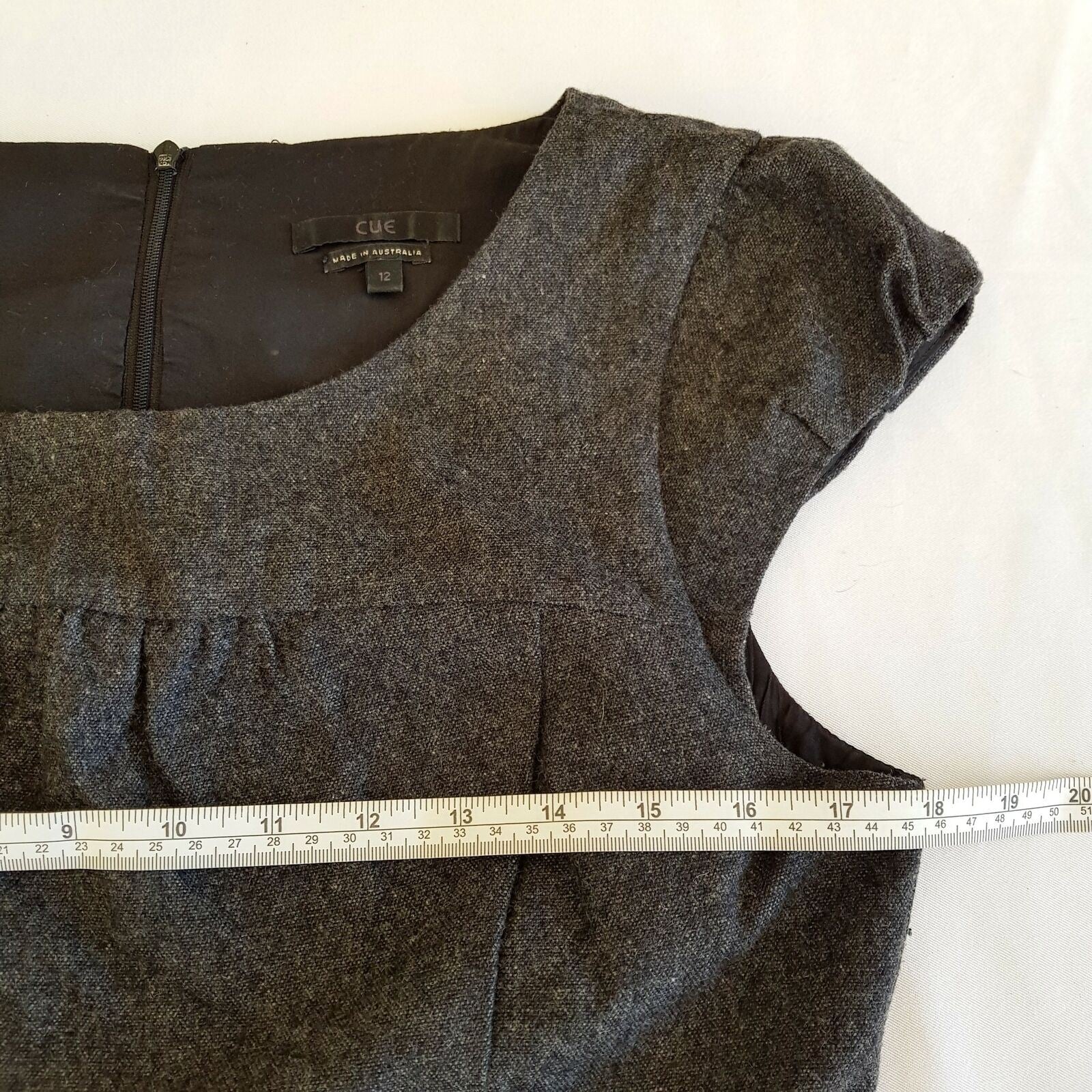 CUE Dark Grey Wool Blend Women's Sheath Workwear Dress Boat Neck Zip Fly Size 12