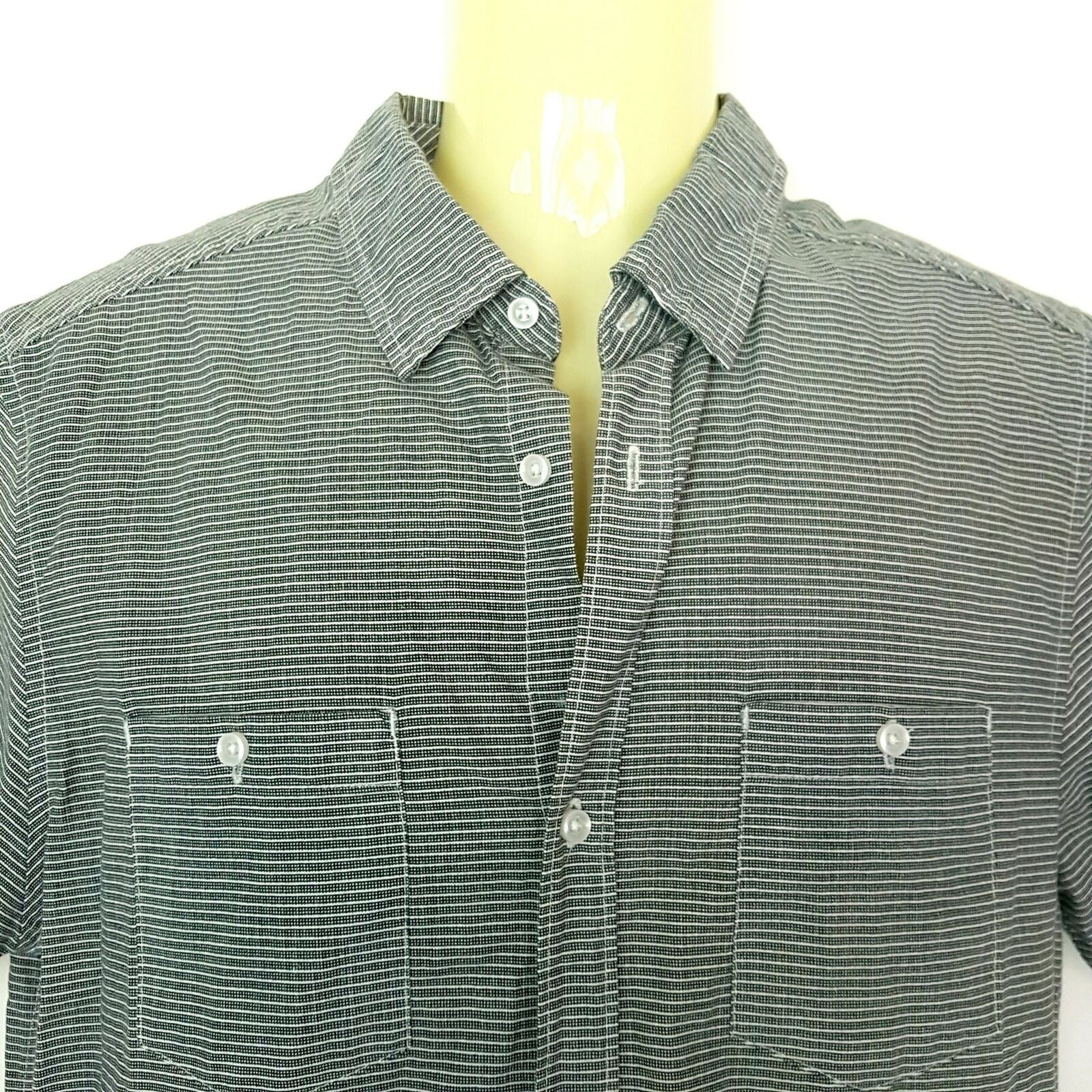 BILLABONG Black White Pinstripe Button Down Men's Casual Dress Shirt Medium