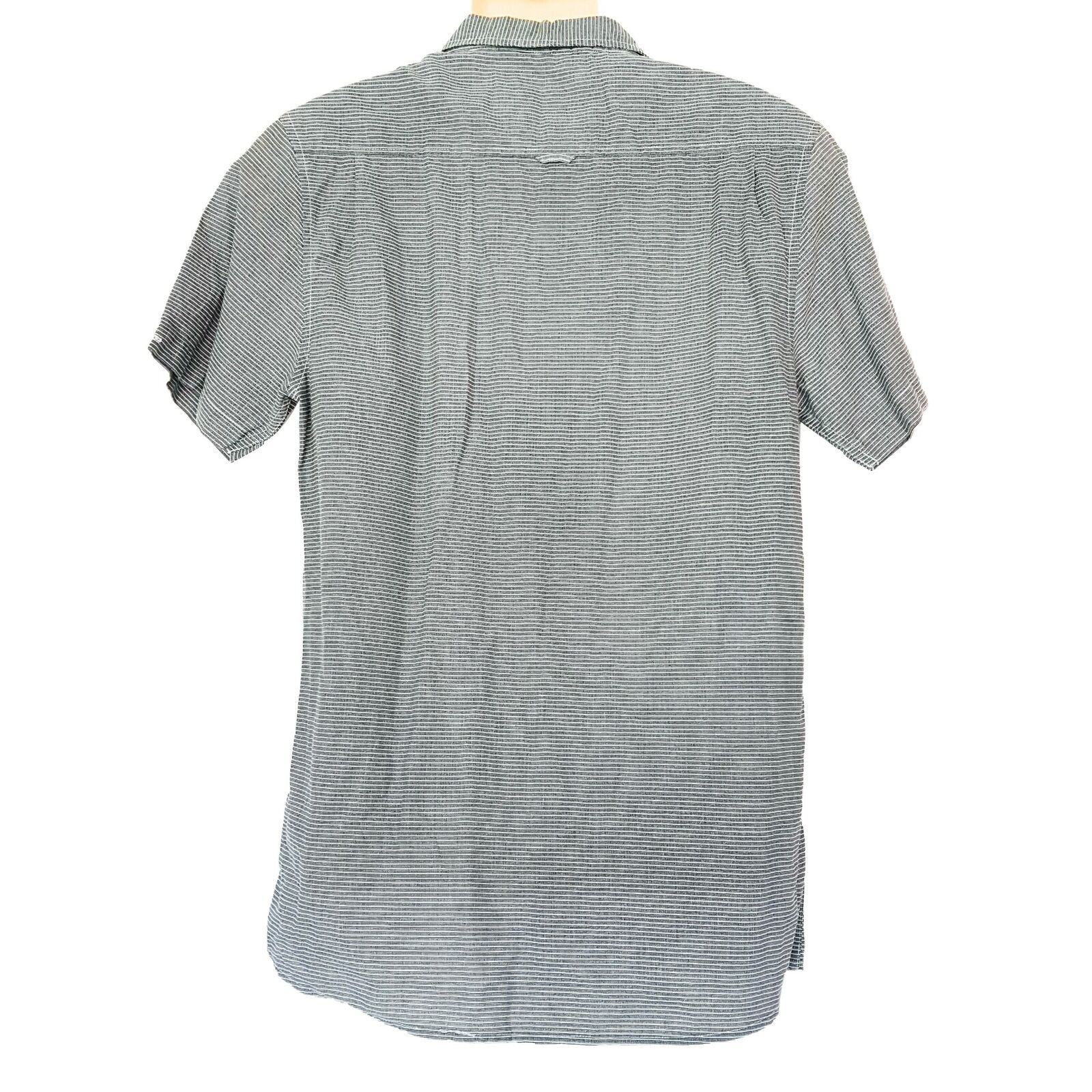 BILLABONG Black White Pinstripe Button Down Men's Casual Dress Shirt Medium