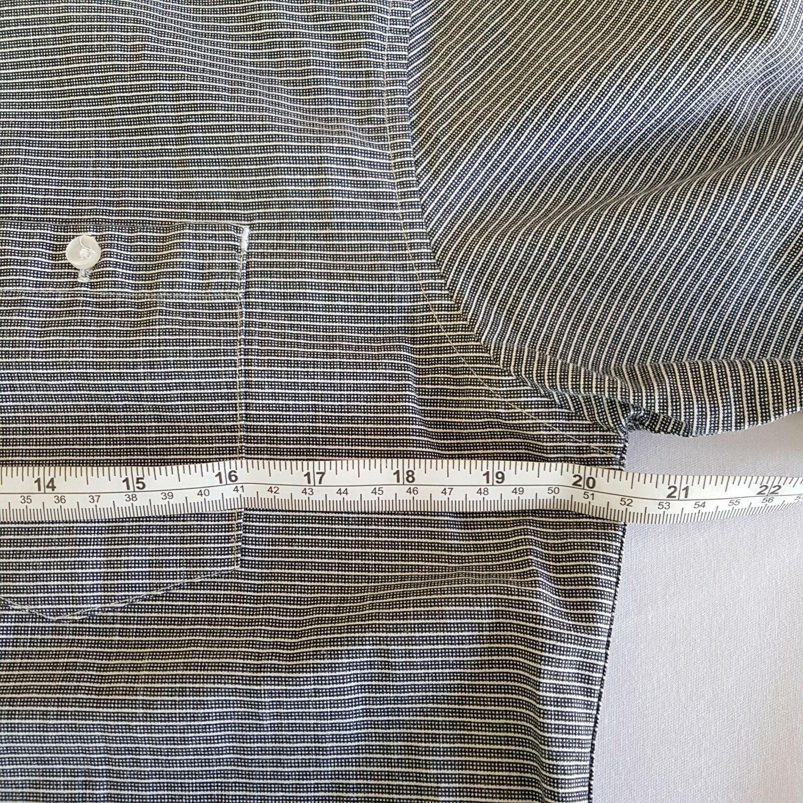BILLABONG Black White Pinstripe Button Down Men's Casual Dress Shirt Medium