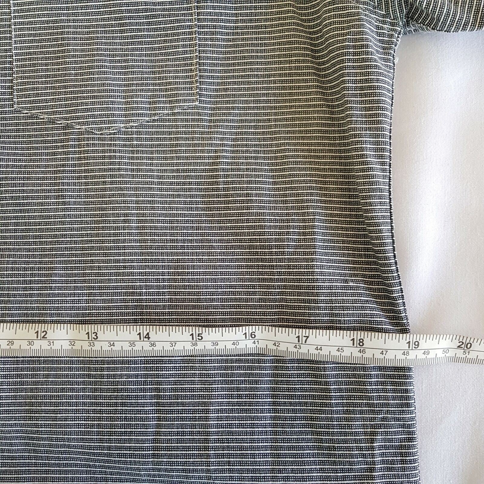 BILLABONG Black White Pinstripe Button Down Men's Casual Dress Shirt Medium