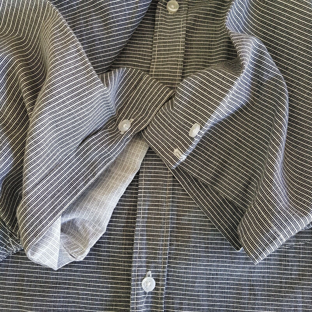 BILLABONG Black White Pinstripe Button Down Men's Casual Dress Shirt Medium
