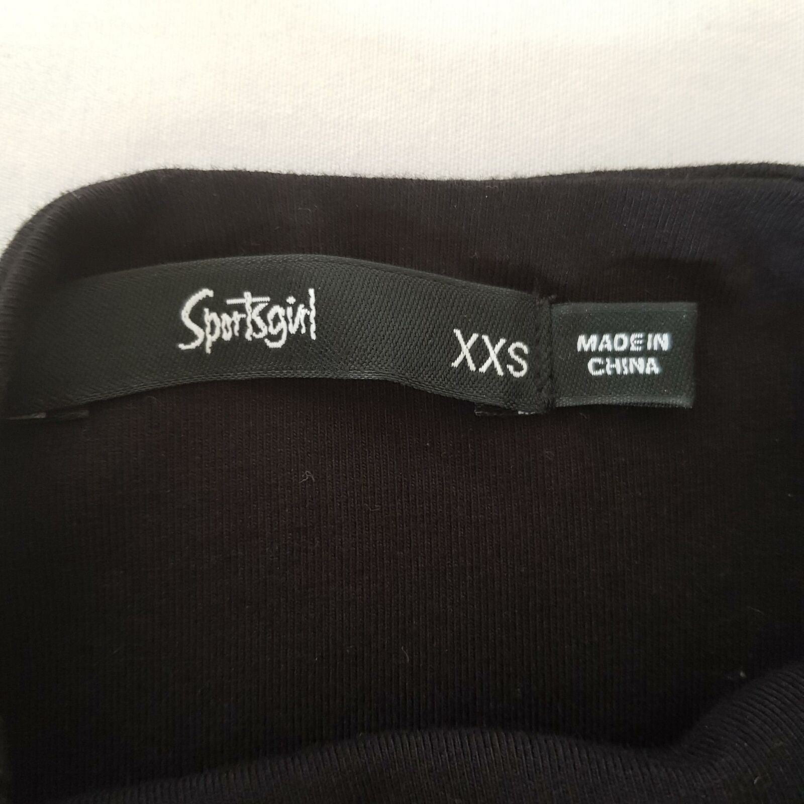 SPORTSGIRL Black Sexy Dress Pleated Lace Skirt Center Key Hole Formal Cocktail