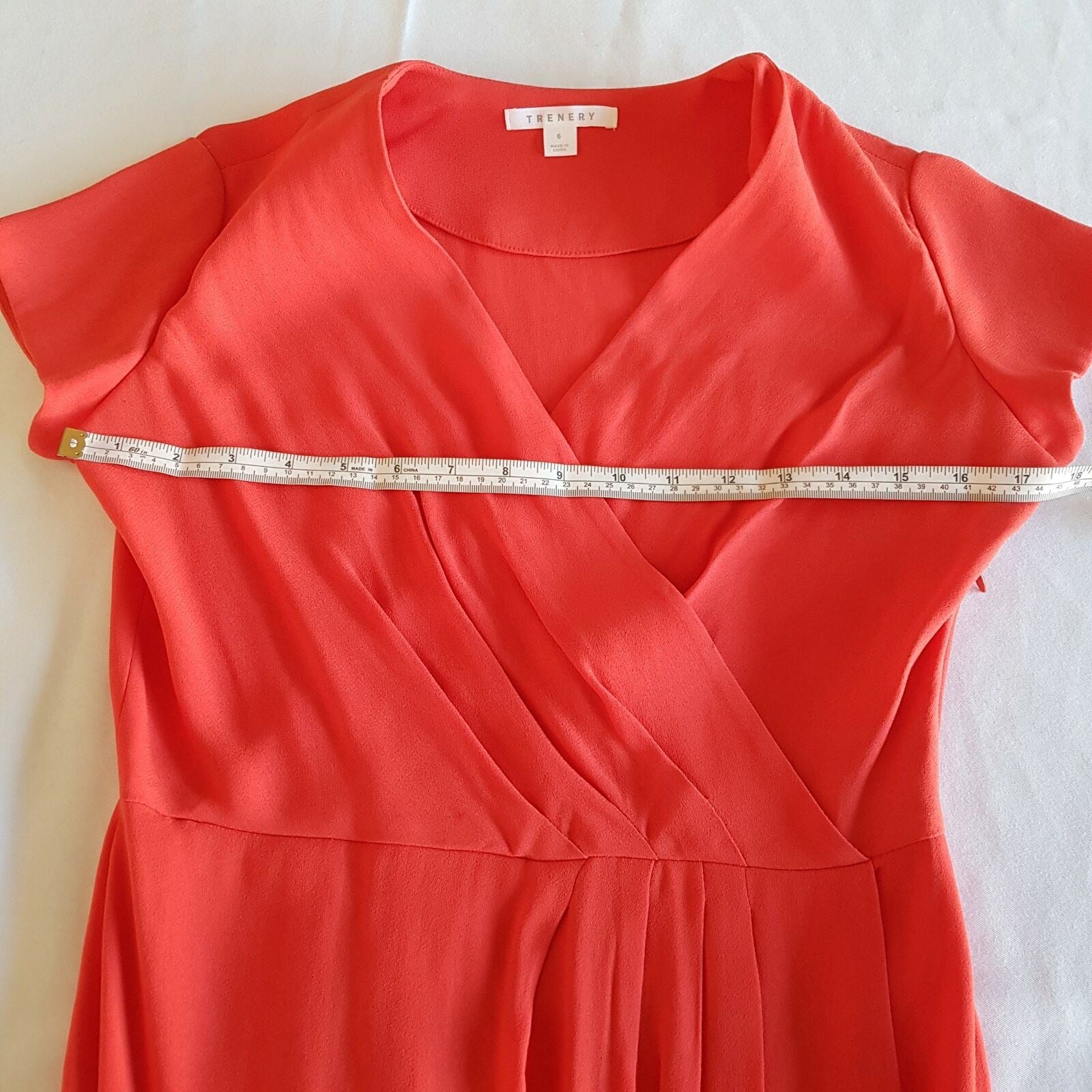 TRENERY Red Pleated Women's Wrap Knee-Length Dress Short Sleeve V-Neck Size 6