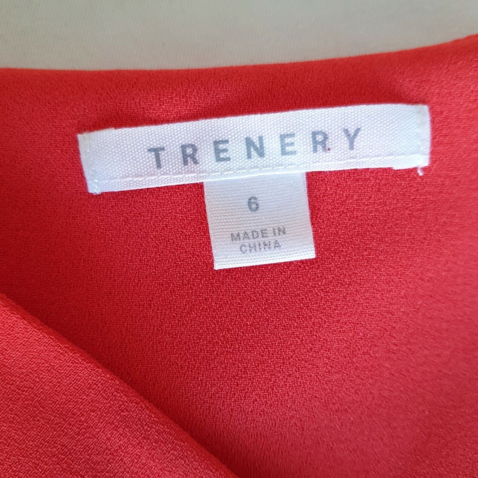 TRENERY Red Pleated Women's Wrap Knee-Length Dress Short Sleeve V-Neck Size 6