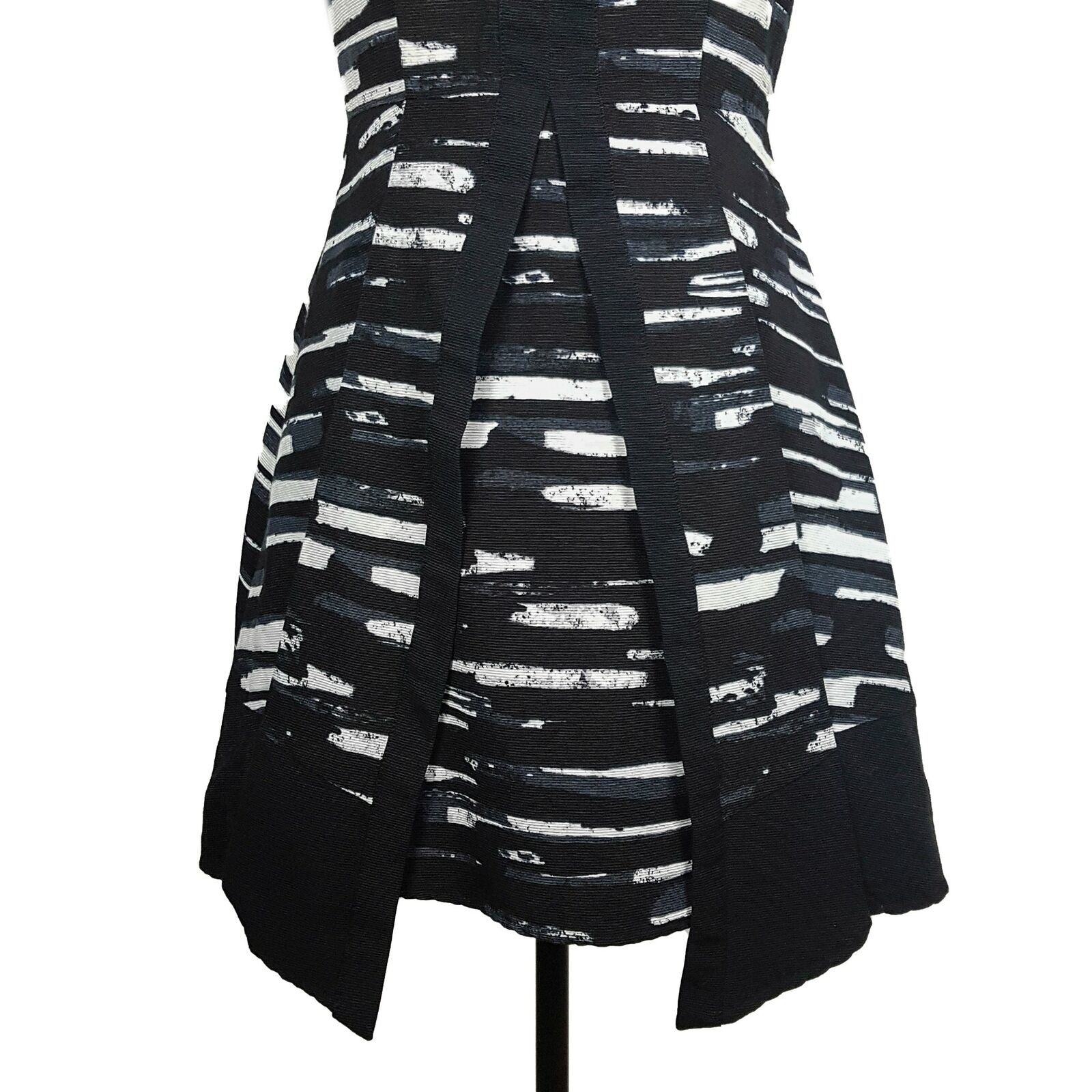 Tokito A-Line Fit & Flare Mini Dress Cocktail Party Short Sleeve Zipper Back
