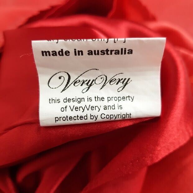 Very Very Red Dress Size 8 100% Silk Spaghetti Strap Sweetheart Cocktail Sheath