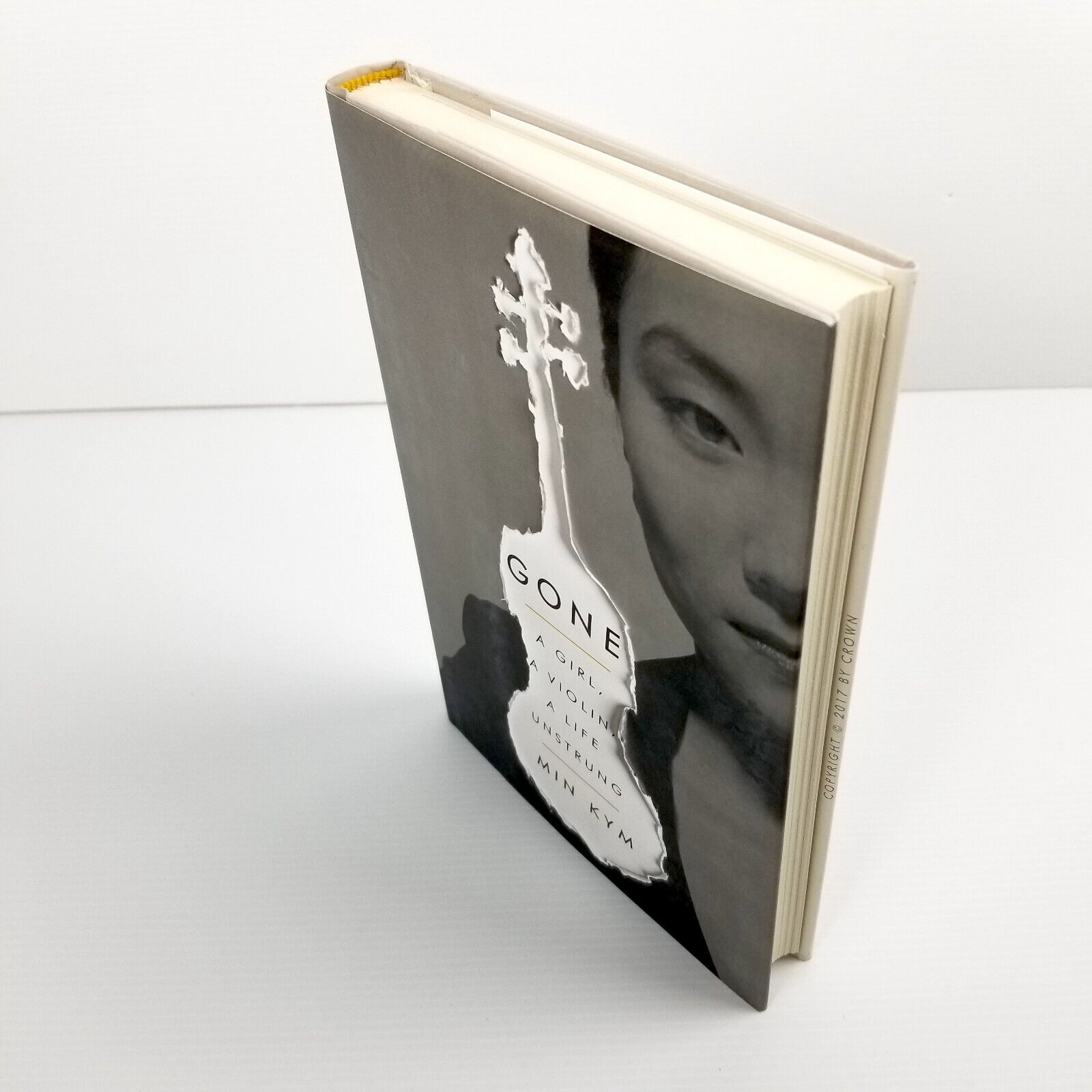 Gone: A Girl, a Violin, a Life Unstrung by Min Kym (English) Hardcover Book