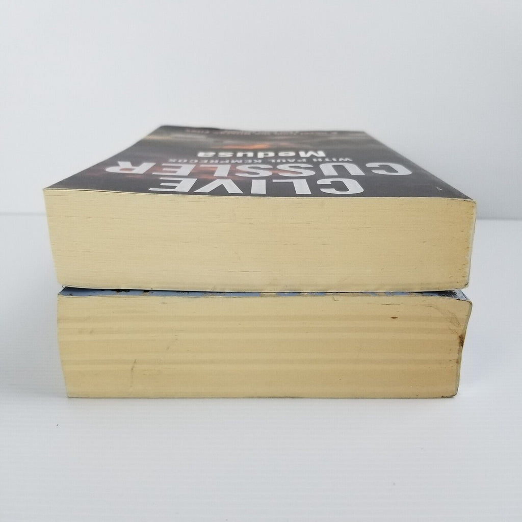 2pc Book Bundle Clive Cussler: Medusa & Treasure of Khan, Paperback Fiction Good
