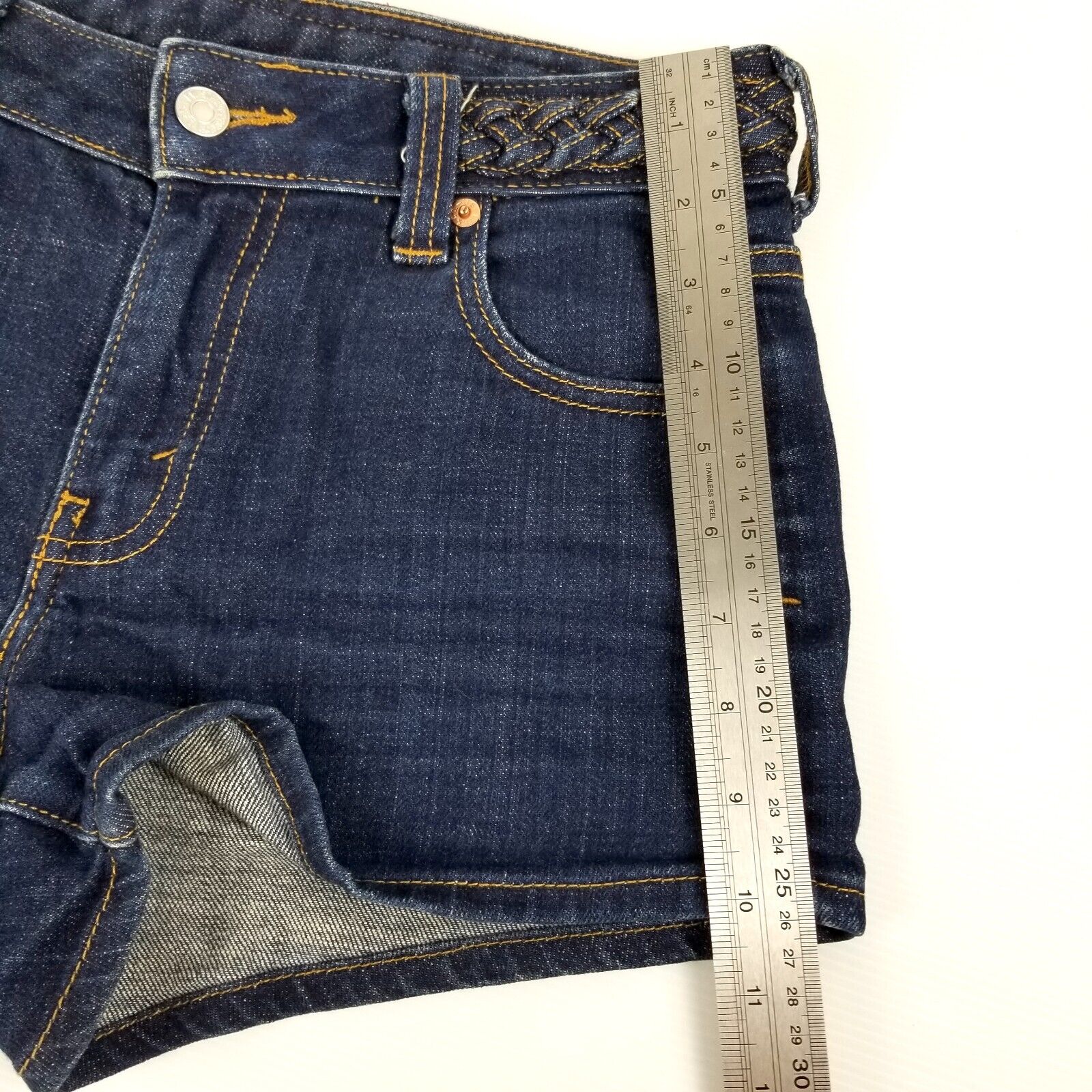 Levi's Women's Size 10 Denim Jean Shorts Dark Wash Blue Braided Belt Hot Pants