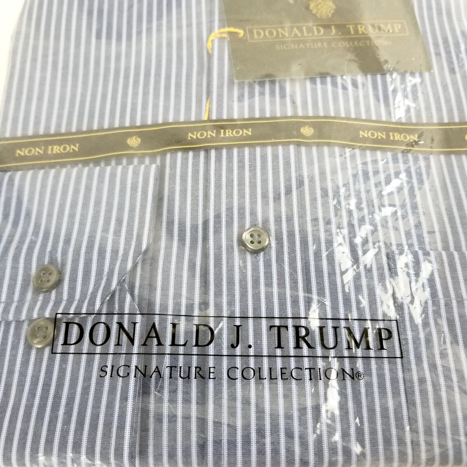 Donald J. Trump Signature Collection Buttoned Dress Shirt Blue Small 15.5 32/33