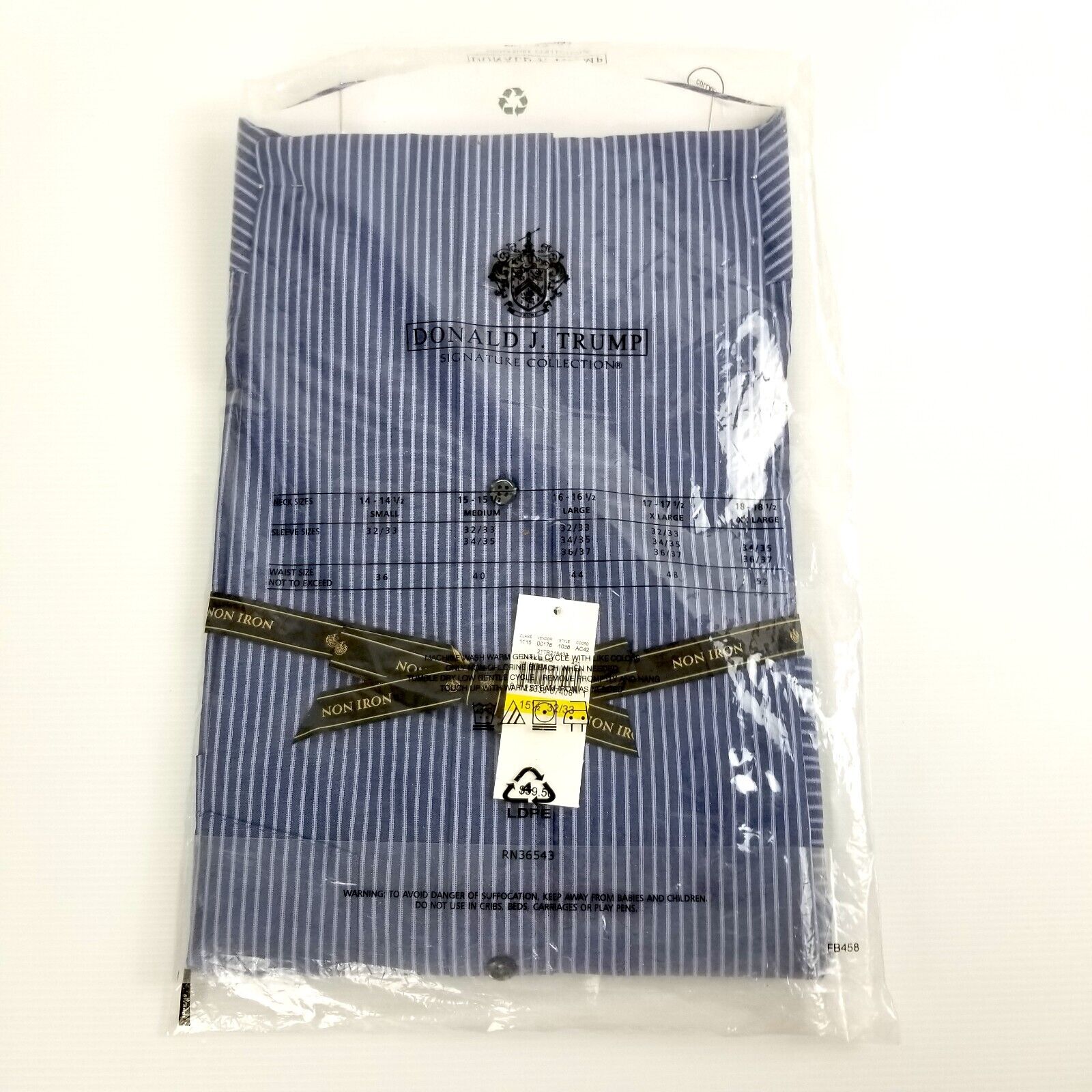 Donald J. Trump Signature Collection Buttoned Dress Shirt Blue Small 15.5 32/33