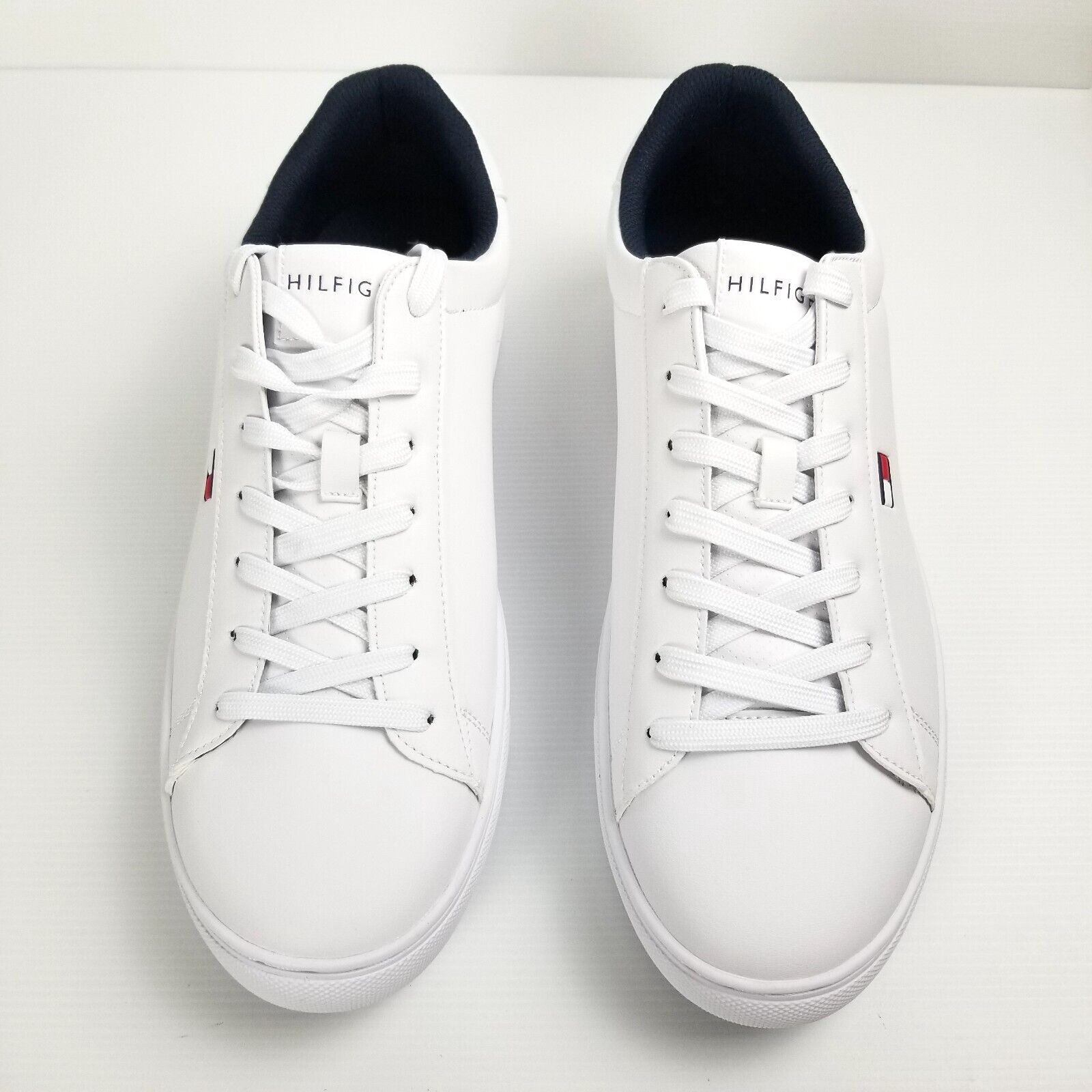 Tommy Hilfiger Men's Brecon Sneaker US 11 M White Smart Casual Dress Shoes New