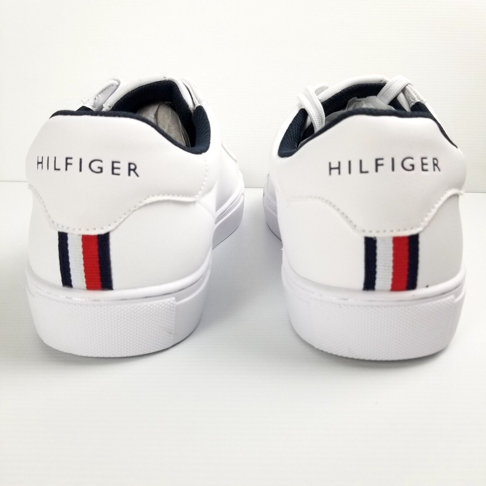 Tommy Hilfiger Men's Brecon Sneaker US 11 M White Smart Casual Dress Shoes New