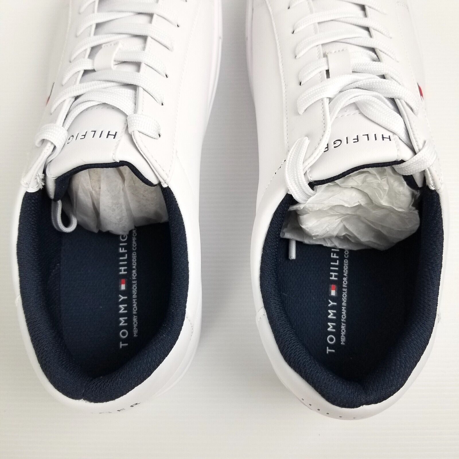 Tommy Hilfiger Men's Brecon Sneaker US 11 M White Smart Casual Dress Shoes New