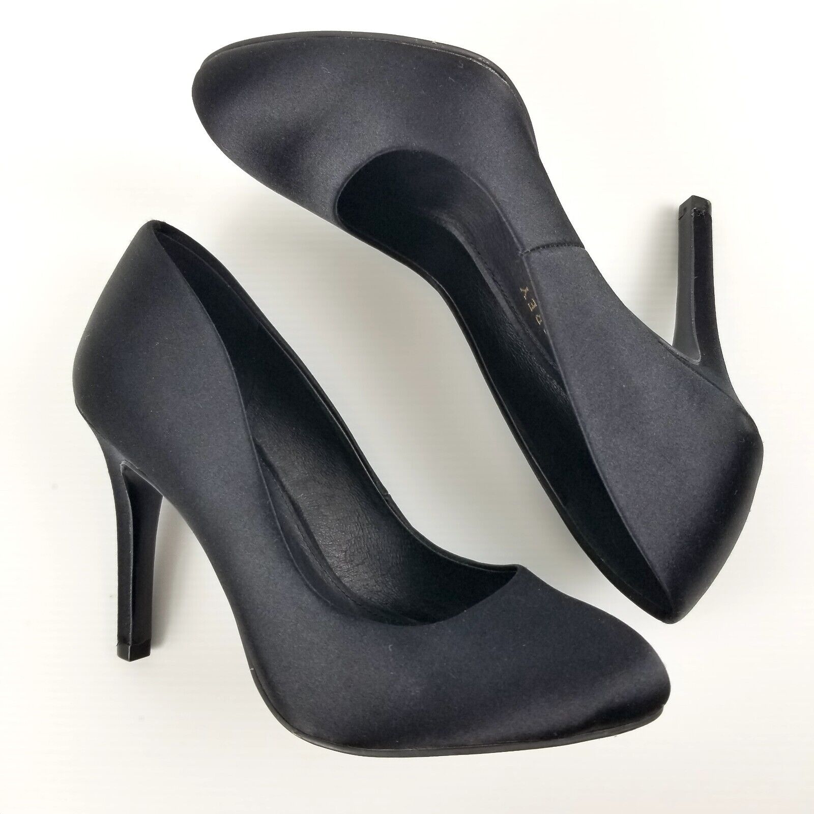 Shoes of Prey Women's Sz 4 WW Black Satin Round Toe High Heels Stilettos Formal