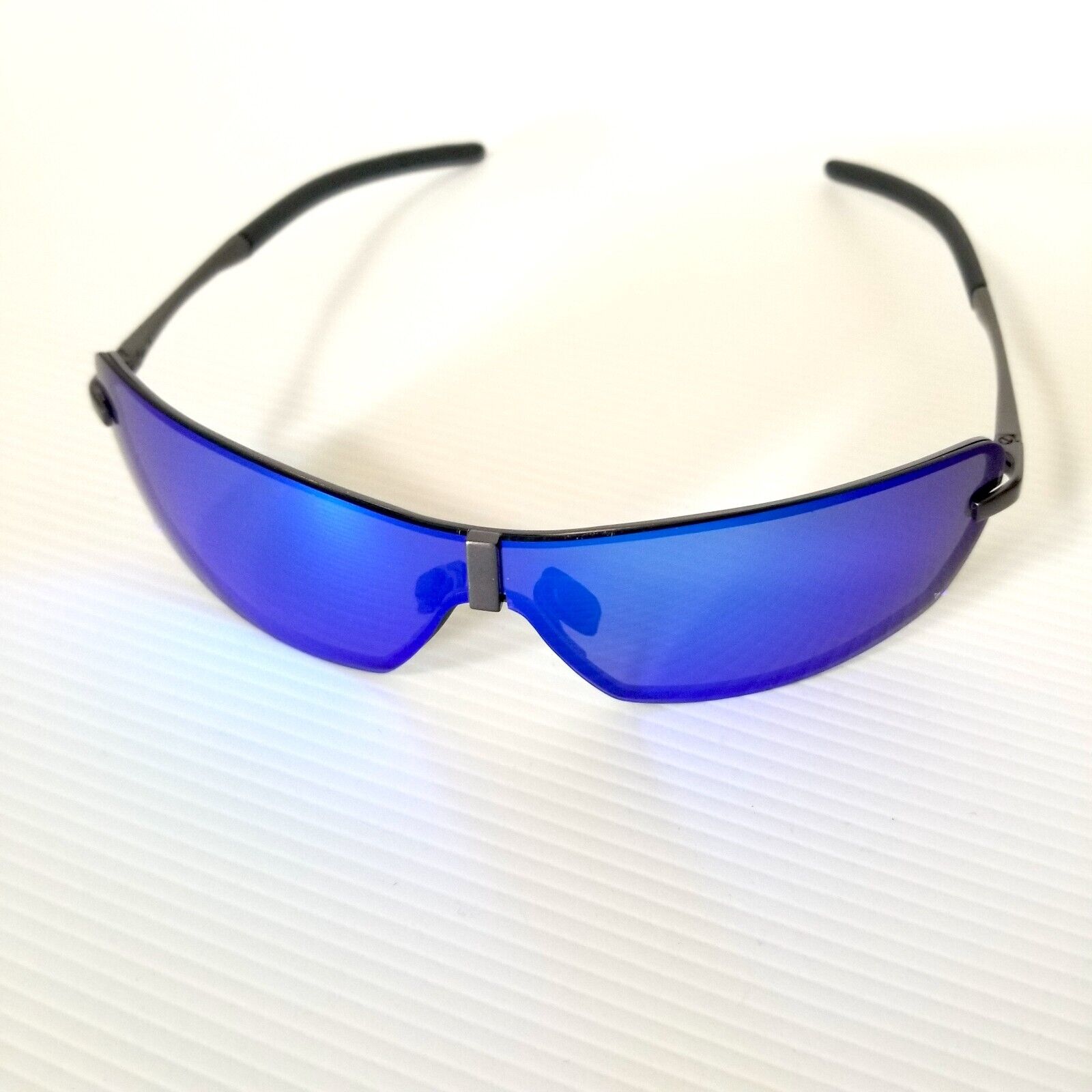Kingseven Men's Lightweight Sports Sunglasses Blue Mirror Lens 139mm Slim Frame