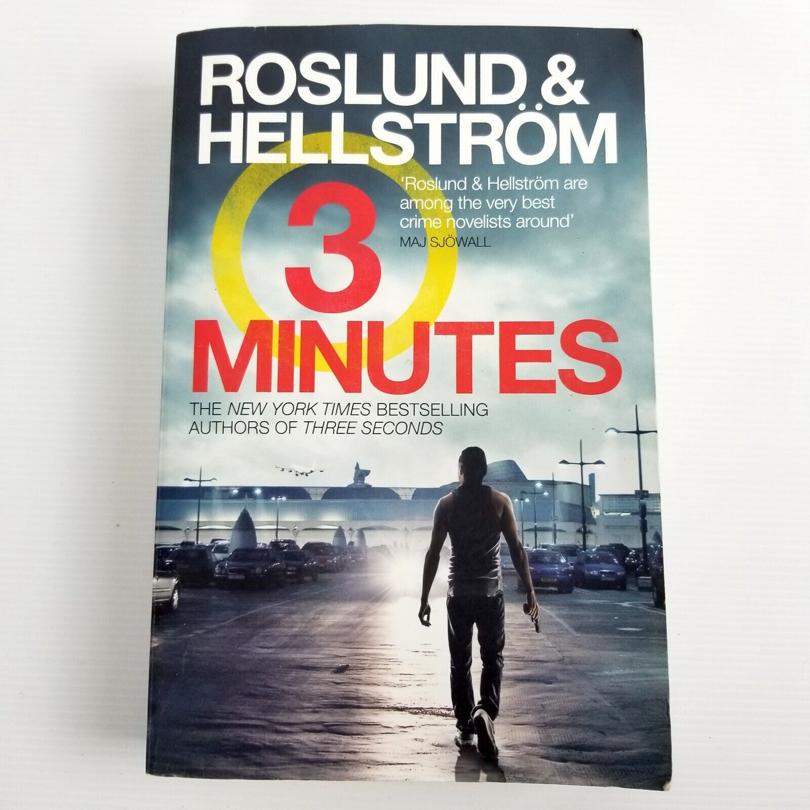 Three Minutes: Ewert Grens 6 by Anders Roslund, Borge Hellstrom (Paperback 2017)