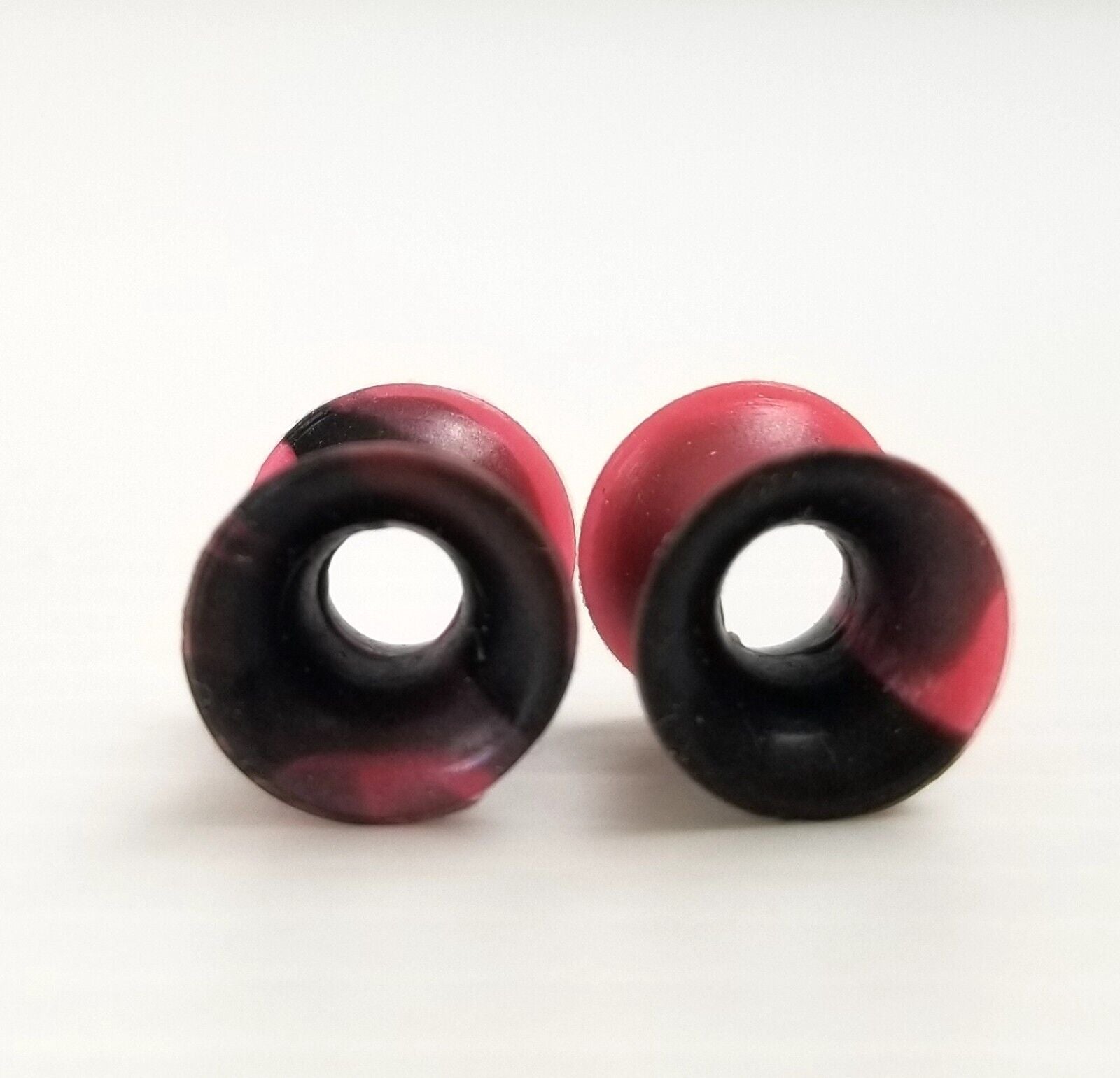 Black/Red Marble 6mm Ear Gauges Silicone Flesh Tunnels Flexible Tie Dye Gothic