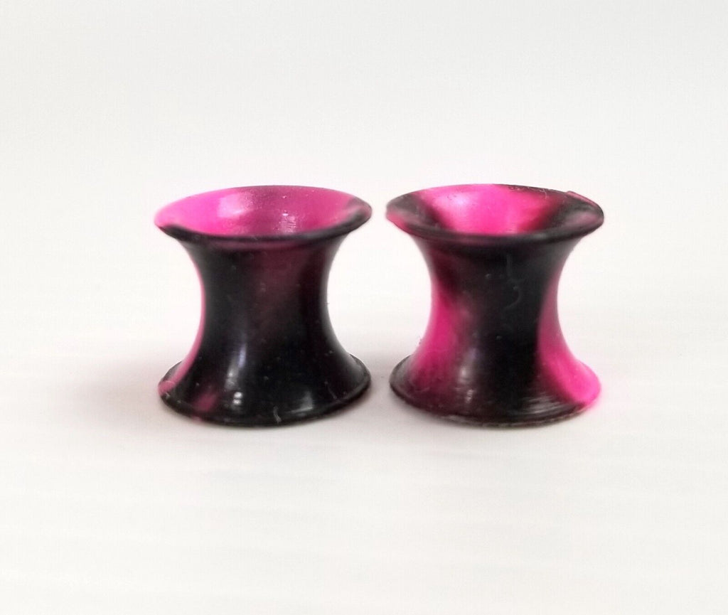 Black/Pink Marble 6mm Ear Gauges Silicone Flesh Tunnels Flexible Tie Dye Punk