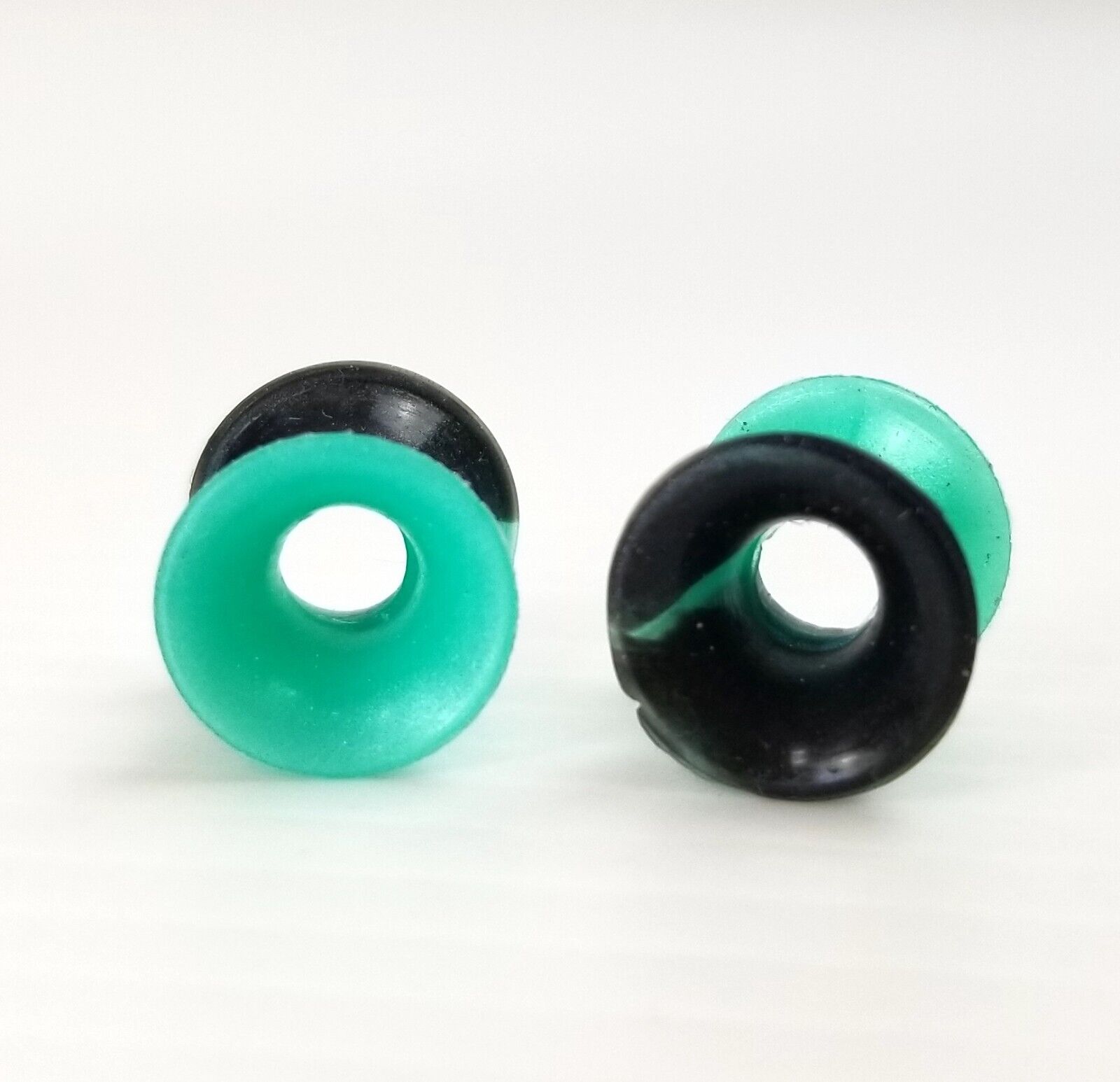 Black/Green Marble 6mm Ear Gauges Silicone Flesh Tunnels Flexible Tie Dye Punk