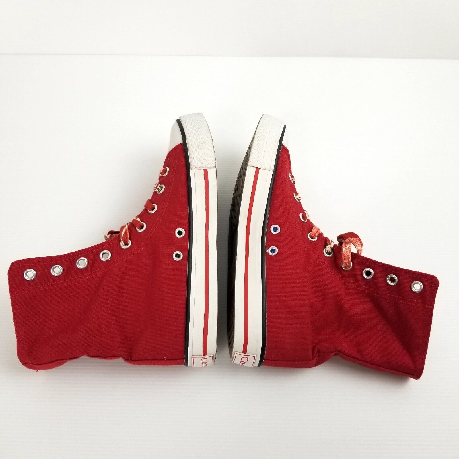Women's EU 35 Corazon Red High-Top Canvas Sneakers, Fun Floral Pattern Lining