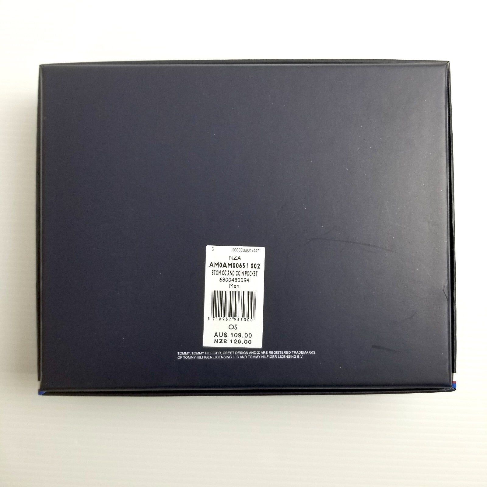 Tommy Hilfiger Men's Designer Premium Leather Bifold Eton Coin Wallet Black, New