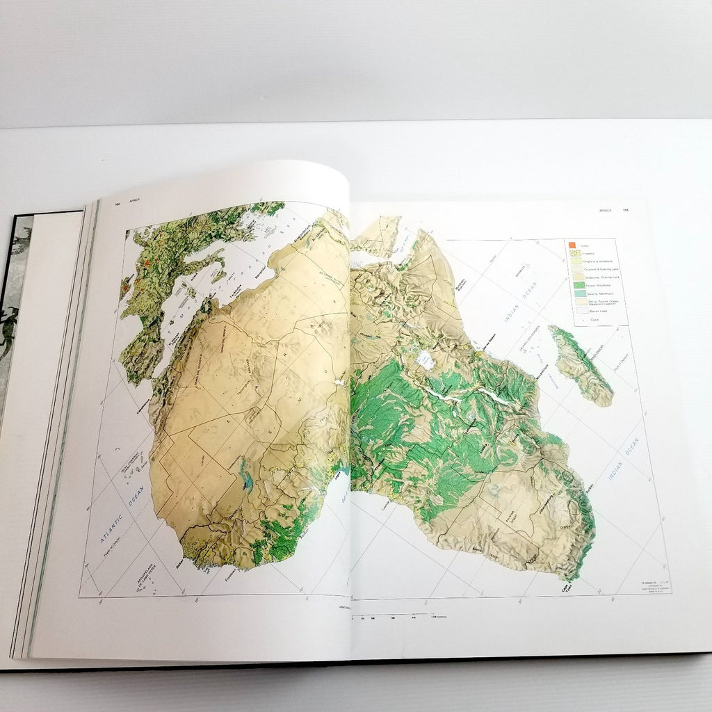 Vintage Rare The Macquarie World Atlas by Macquarie (Hardcover, 1994) Large Book