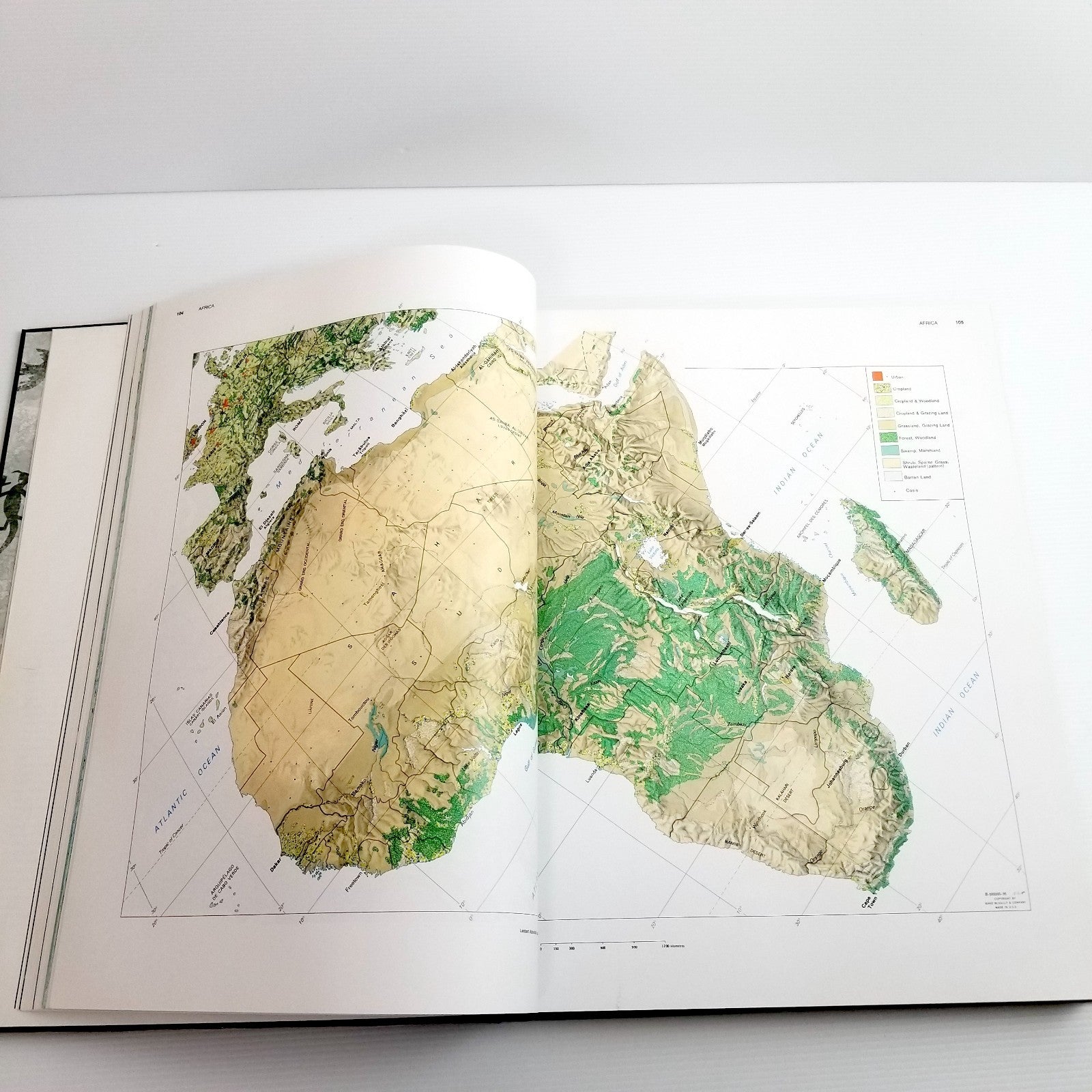 Vintage Rare The Macquarie World Atlas by Macquarie (Hardcover, 1994) Large Book