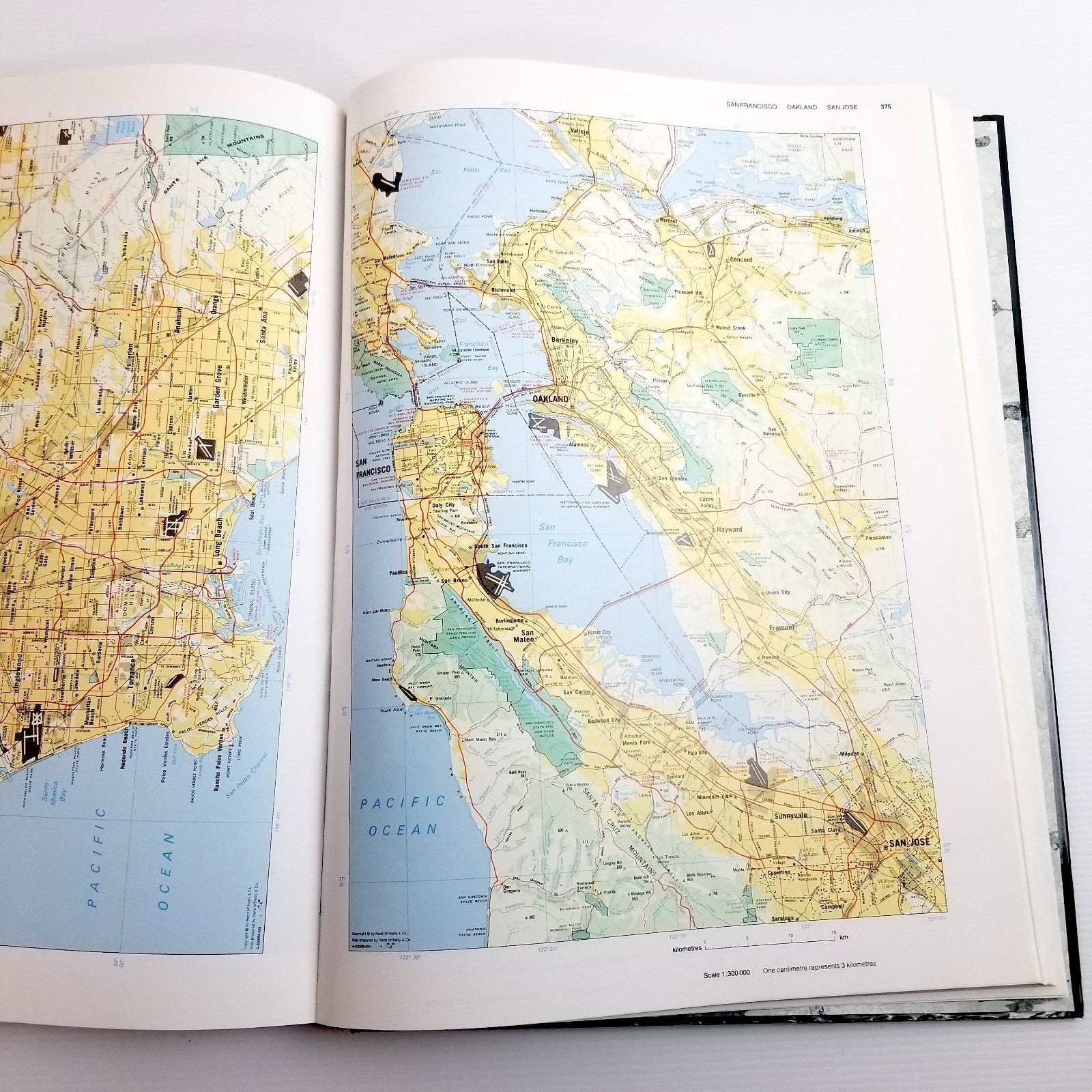 Vintage Rare The Macquarie World Atlas by Macquarie (Hardcover, 1994) Large Book